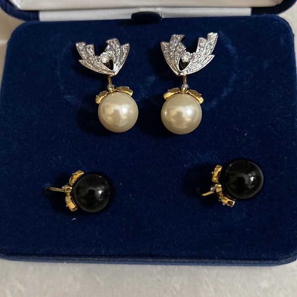 Camrose&Kross Jaqueline Kennedy Replica Earrings NWT - Picture 6 of 7